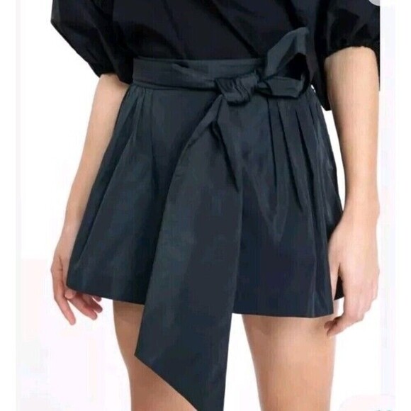 Tanya Taylor Nikiya Shorts Black Satin Women’s Size 00 NWT